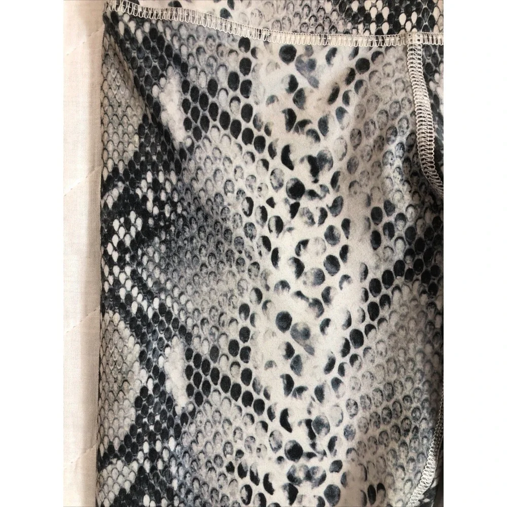 Evolution And Creation Leggings Women's Snakeskin Small The Brianna Skinny Ankle